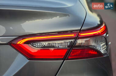 Седан Toyota Camry 2022 в 