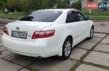 Седан Toyota Camry 2010 в 
