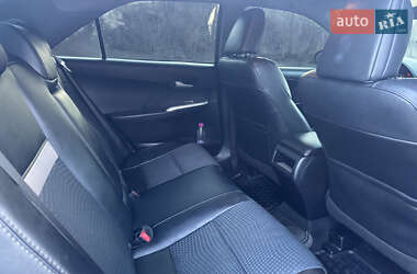 Седан Toyota Camry 2013 в 