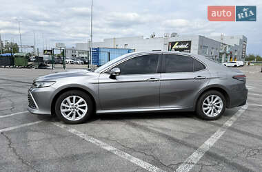 Седан Toyota Camry 2021 в 