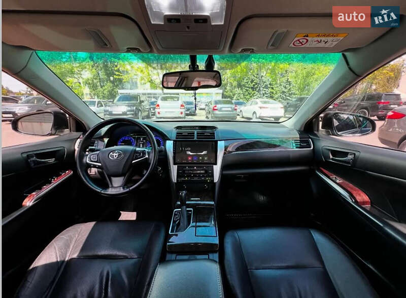 Седан Toyota Camry 2017 в Кременчуці
