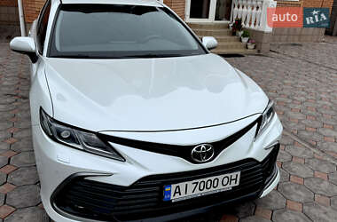 Седан Toyota Camry 2021 в 