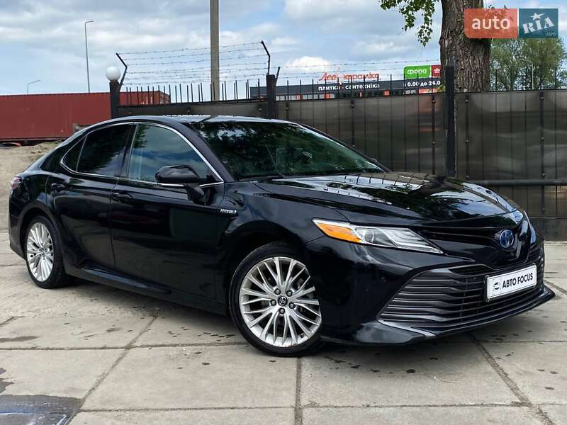 Toyota Camry 2017