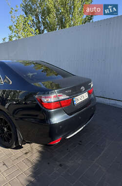 Седан Toyota Camry 2016 в 