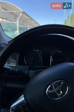 Седан Toyota Camry 2016 в 