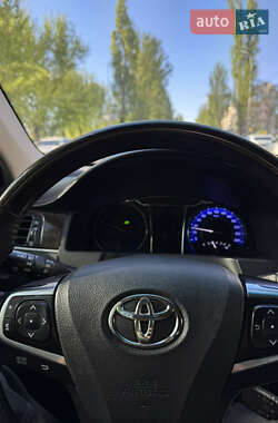 Седан Toyota Camry 2016 в 