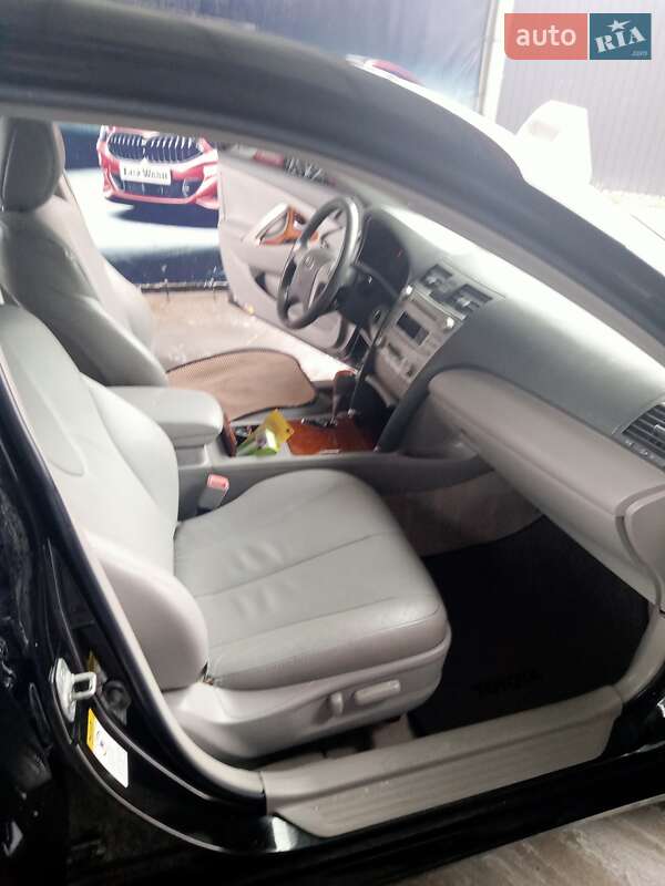 Седан Toyota Camry 2011 в Стрые