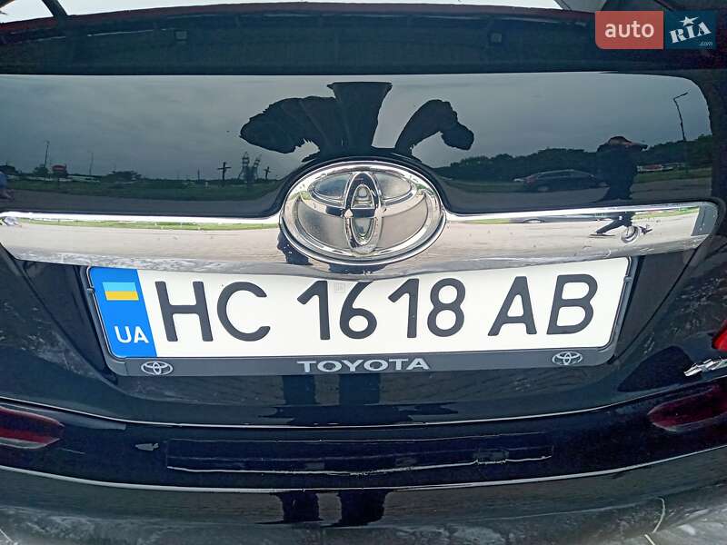 Седан Toyota Camry 2011 в Стрые