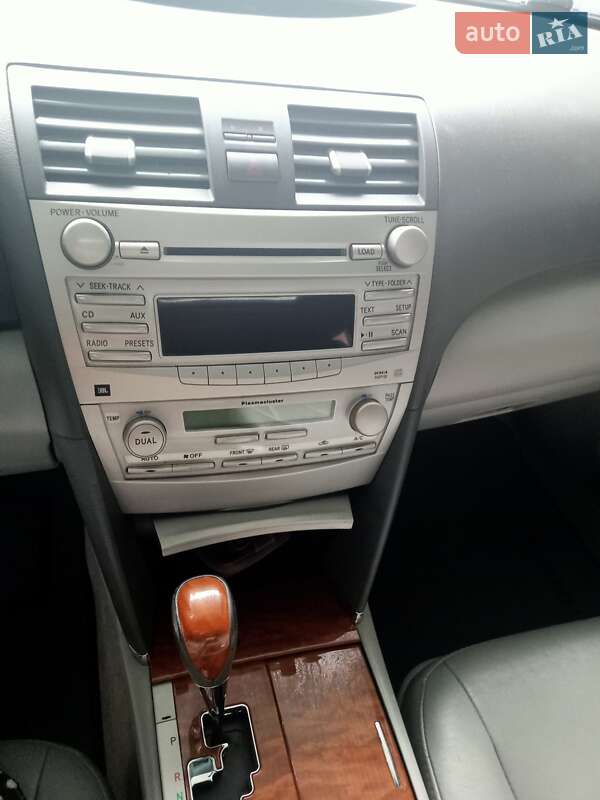 Седан Toyota Camry 2011 в Стрые