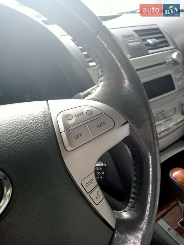 Седан Toyota Camry 2011 в Стрые