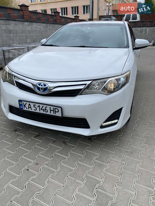 Седан Toyota Camry 2015 в 