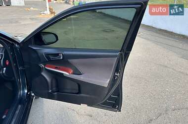 Седан Toyota Camry 2012 в 