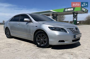 Седан Toyota Camry 2008 в Києві