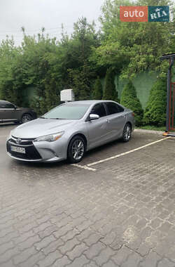 Седан Toyota Camry 2014 в Хмельницком