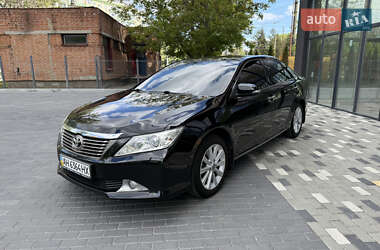 Седан Toyota Camry 2012 в Полтаве