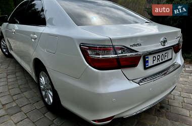 Седан Toyota Camry 2016 в 