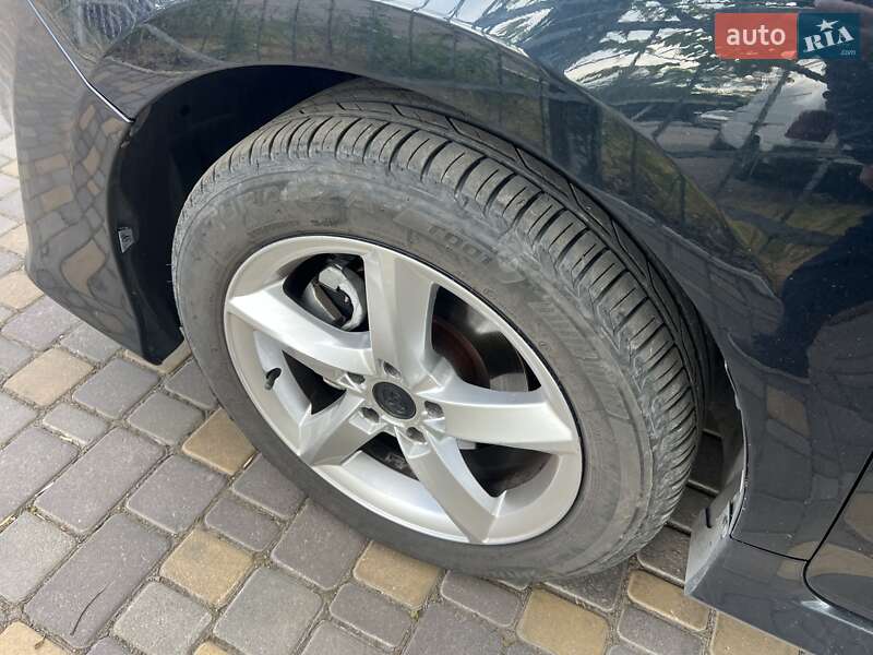 Седан Toyota Camry 2015 в Одессе