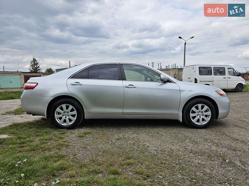 Седан Toyota Camry 2006 в Луцке