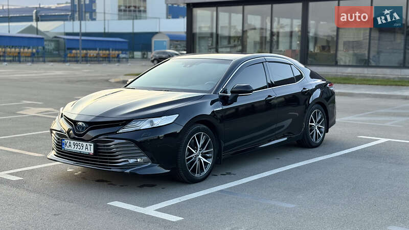 Toyota Camry 2020