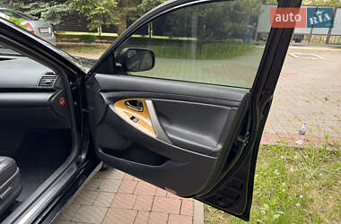 Седан Toyota Camry 2007 в 