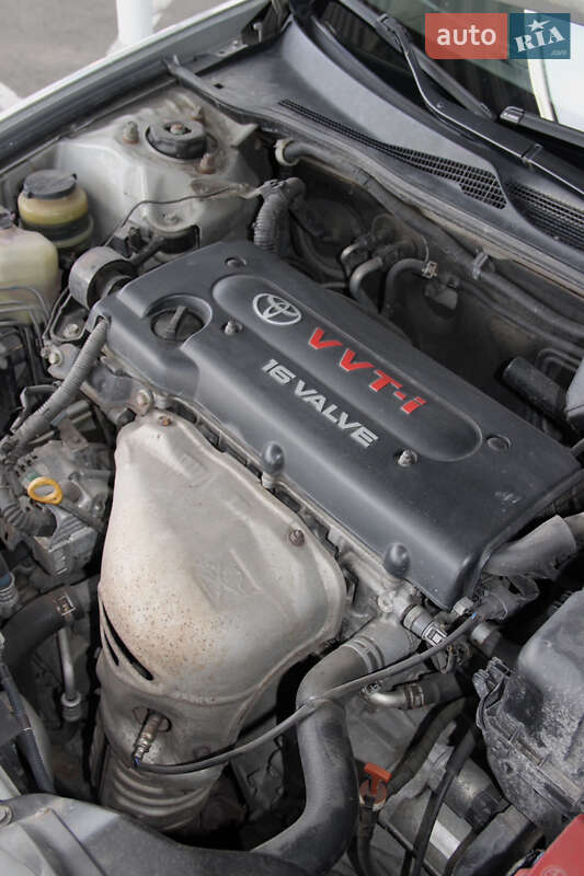 Седан Toyota Camry 2006 в Києві
