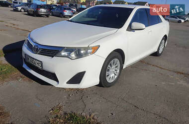 Седан Toyota Camry 2013 в Житомирі