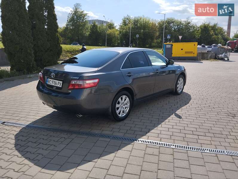 Седан Toyota Camry 2007 в Львове