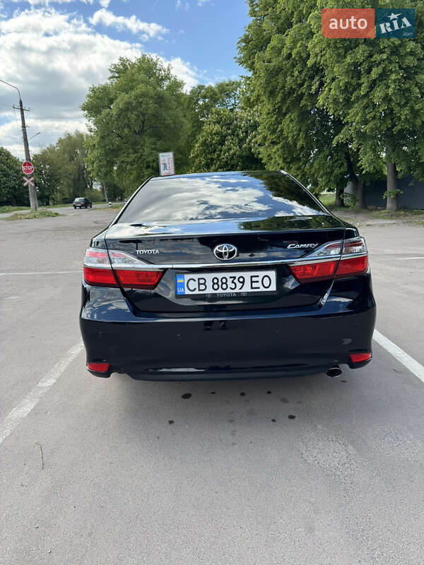 Седан Toyota Camry 2015 в Києві