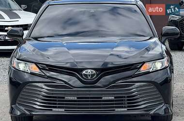 Седан Toyota Camry 2018 в 