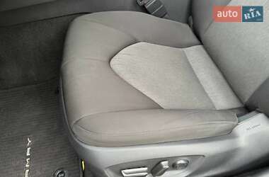 Седан Toyota Camry 2018 в 
