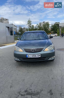 Седан Toyota Camry 2002 в Киеве