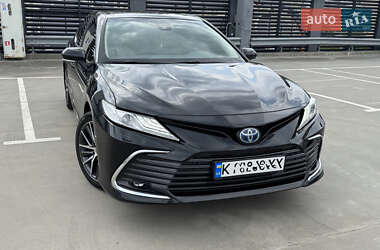 Седан Toyota Camry 2021 в 