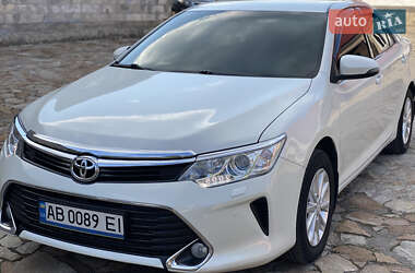 Седан Toyota Camry 2017 в Могилів-Подільському