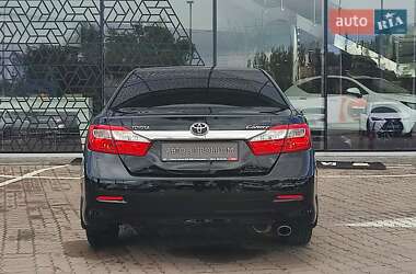 Седан Toyota Camry 2012 в 