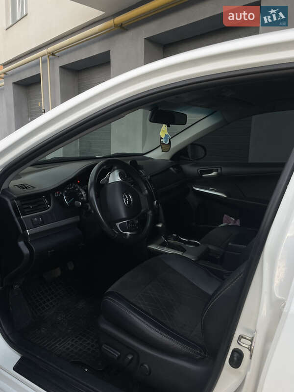 Седан Toyota Camry 2014 в Вінниці фото 6 Седан Toyota Camry 2014 в Вінниці