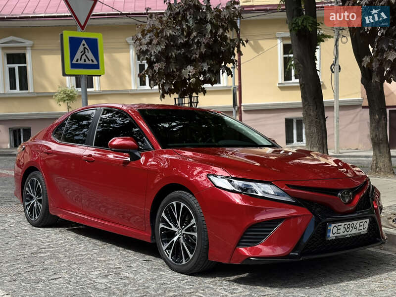 Седан Toyota Camry 2018 в 