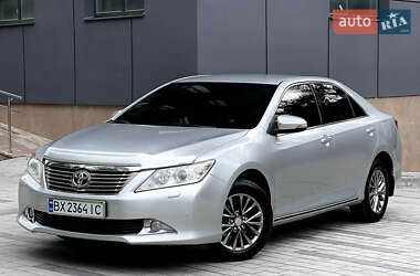 Седан Toyota Camry 2014 в Тернополі