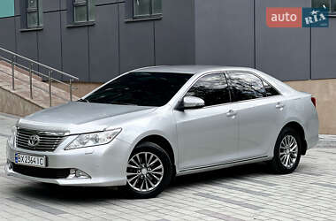 Седан Toyota Camry 2014 в 