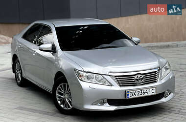Седан Toyota Camry 2014 в 