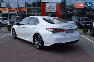 Седан Toyota Camry 2020 в 