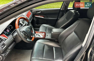 Седан Toyota Camry 2012 в 