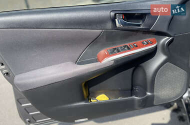 Седан Toyota Camry 2013 в 