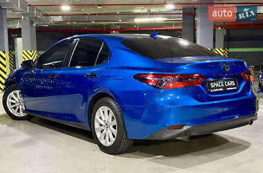 Седан Toyota Camry 2019 в 