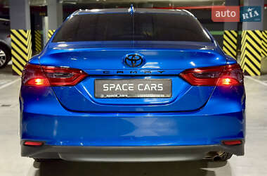 Седан Toyota Camry 2019 в 