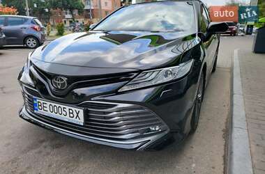 Седан Toyota Camry 2020 в Николаеве