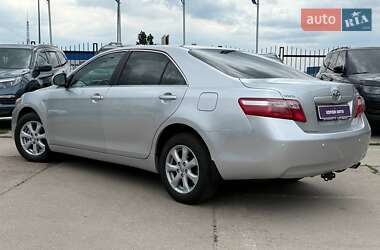 Седан Toyota Camry 2010 в 