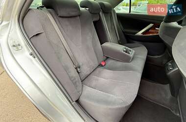 Седан Toyota Camry 2010 в 