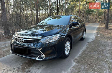 Седан Toyota Camry 2016 в 