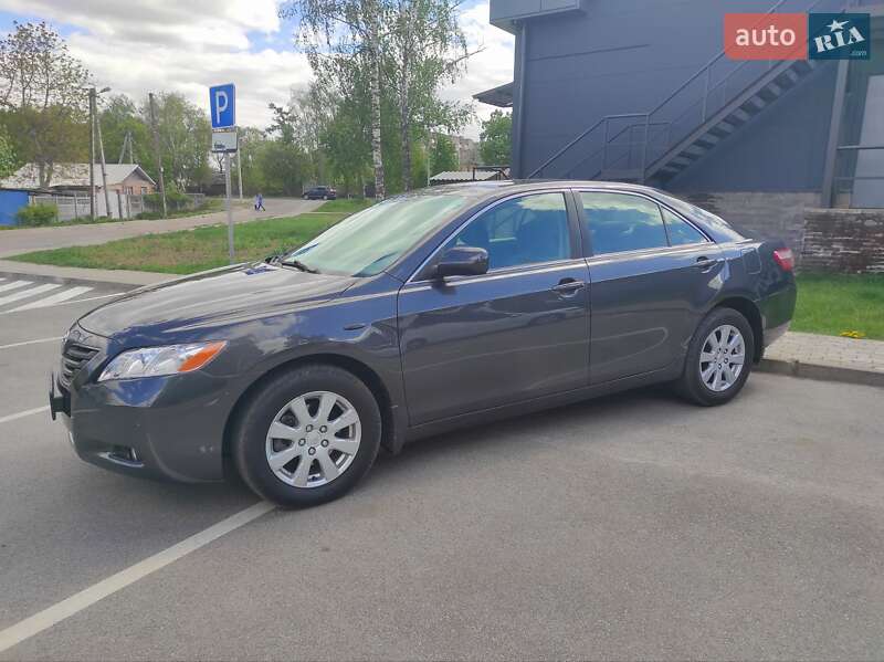 Седан Toyota Camry 2007 в Чернігові