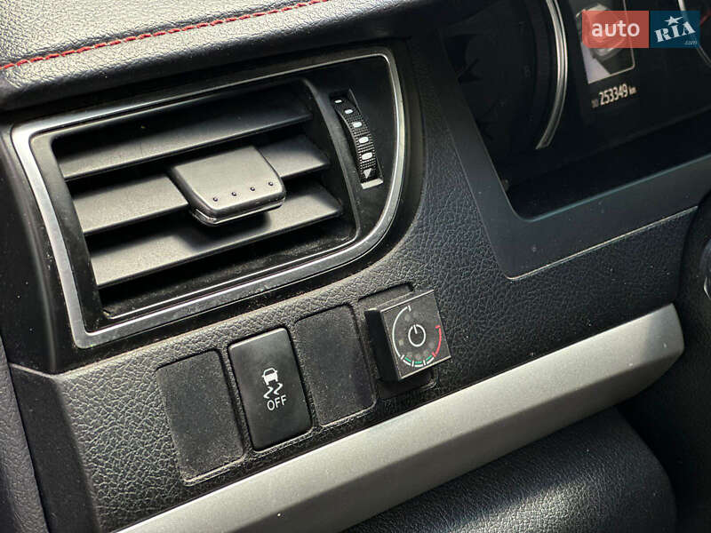 Седан Toyota Camry 2015 в Львове фото 12 Седан Toyota Camry 2015 в Львове